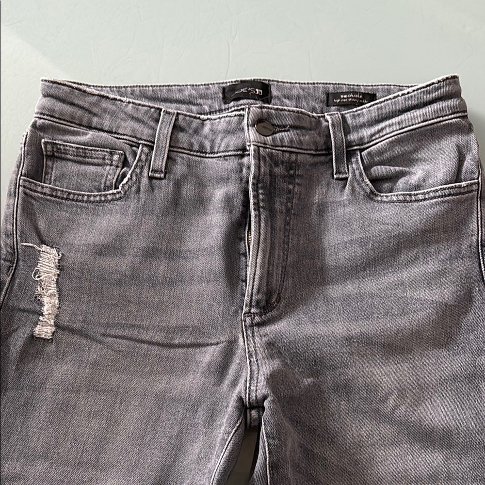 Joe's Jeans women’s Gray SKINNY Ankle  Distressed Denim. THE CHARLIE HIGH RISE